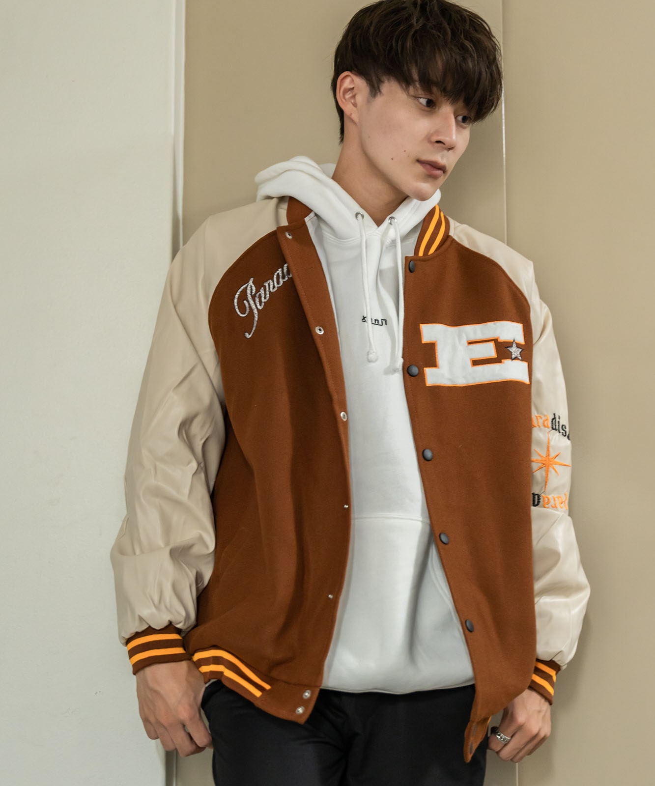 DEVICE select ブラウンベース ビッグロゴ スタジャン メンズ