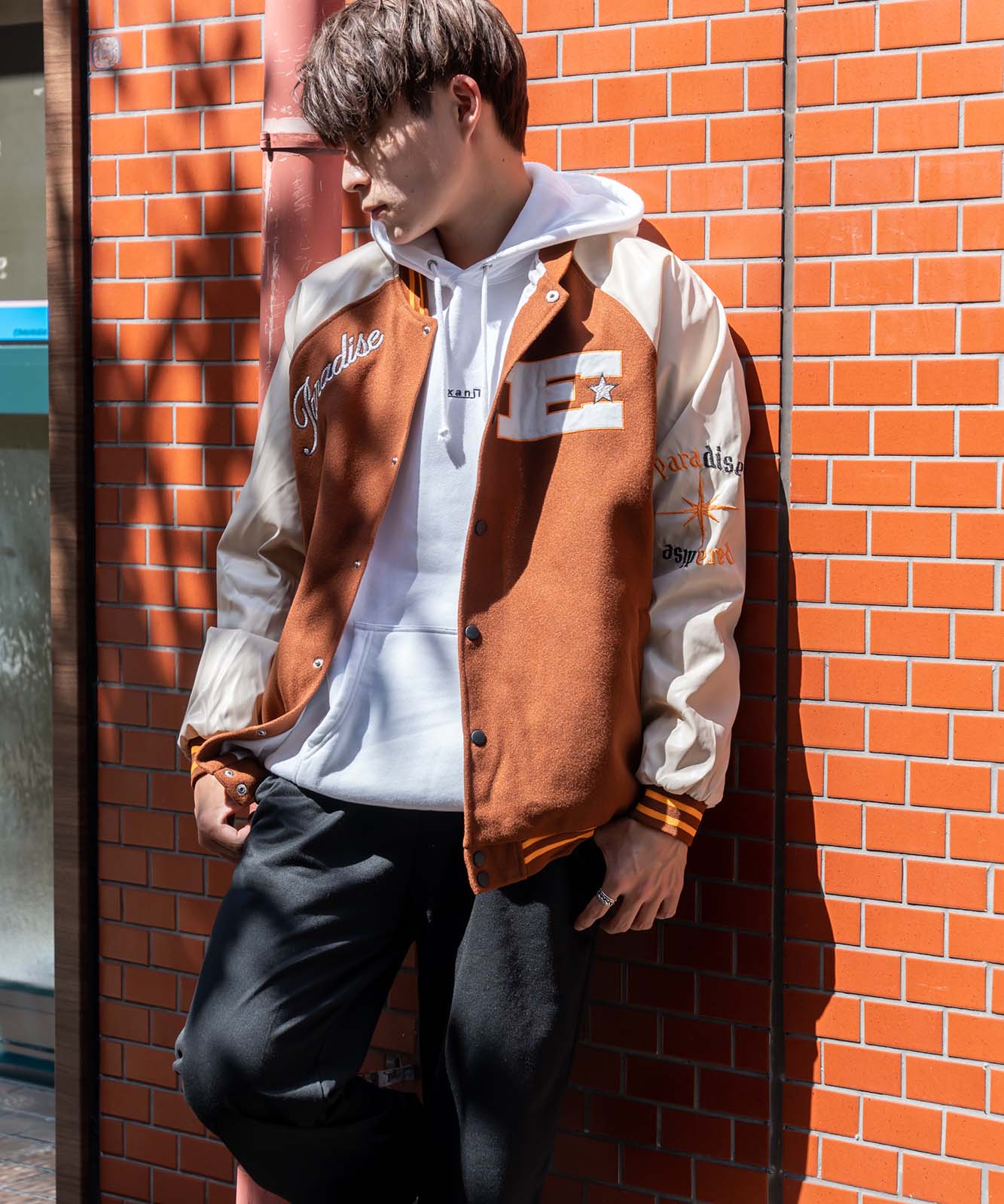 DEVICE select ブラウンベース ビッグロゴ スタジャン メンズ