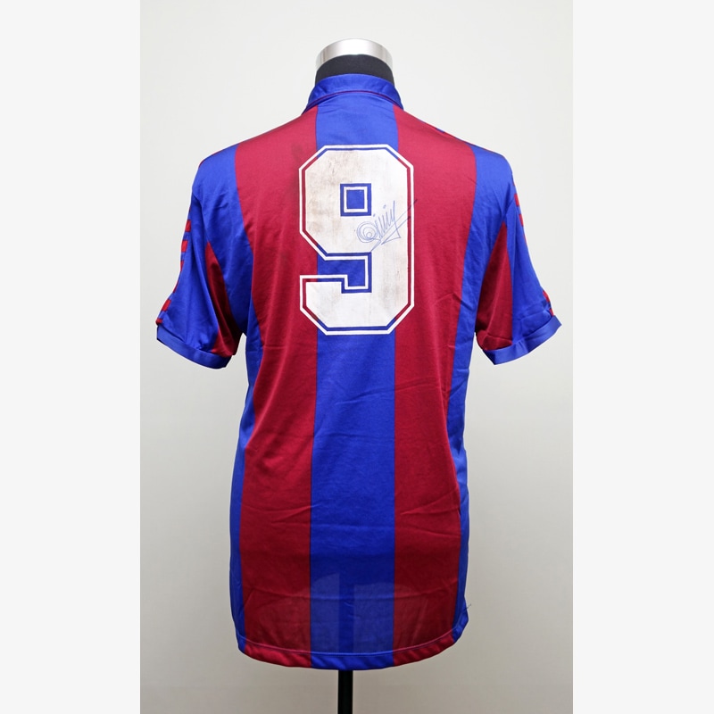 キニ直筆サイン入り実使用バルセロナ80/84ホームユニフォーム | THE DUGOUT