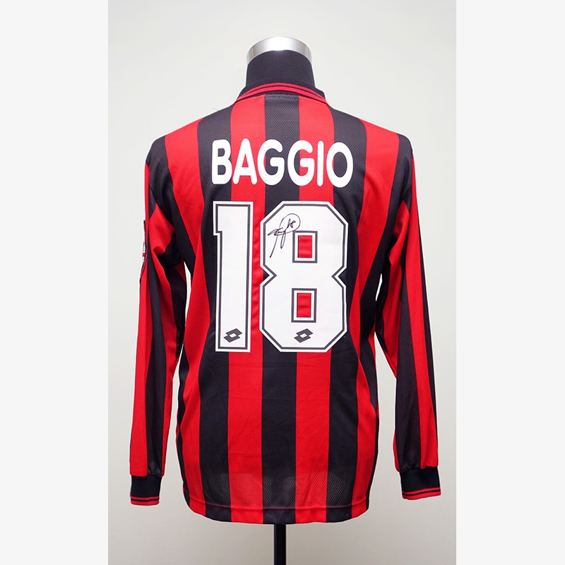 バッジョ直筆サイン入りACミラン96/97ホームユニフォーム | THE DUGOUT