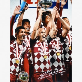 イニエスタ直筆サイン入り選手支給バルセロナ14/15ホームユニフォーム