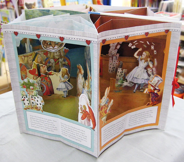 立体ラウンドしかけ絵本 ～不思議の国のアリス～ Alice's Adventure in