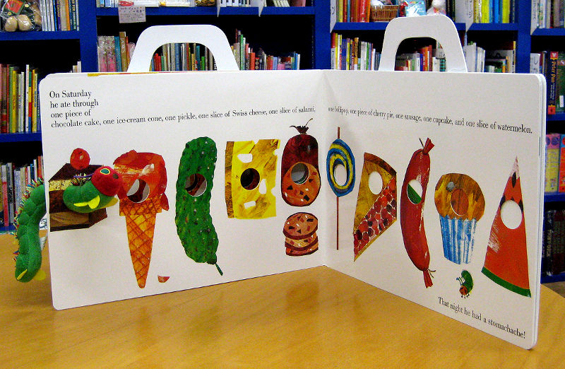 Very Hungry Caterpillar Big Book&Doll はらぺこあおむしビッグブック