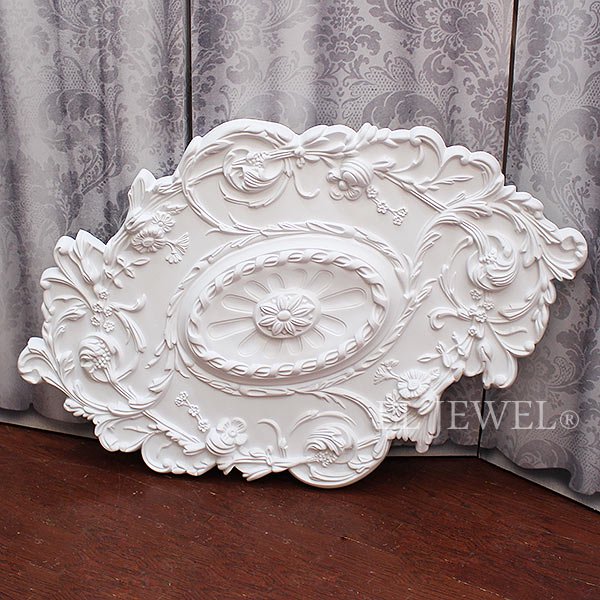 シャンデリアをよりエレガントに☆ シーリングメダリオン(W510×D775