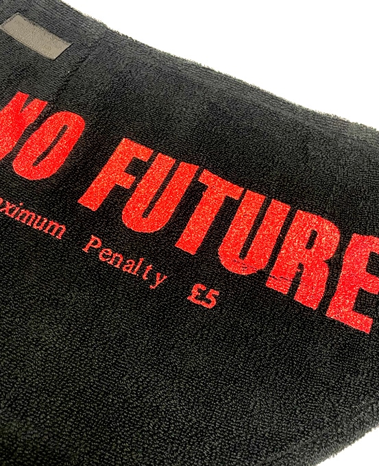 バムフラップNO FUTURE/(セディショナリーズ)｜『666』パンクロック