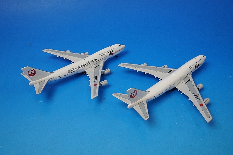 1/400 B747-400D JAL 旧鶴丸塗装＆フリーダイヤル 国内線予約 JA8903