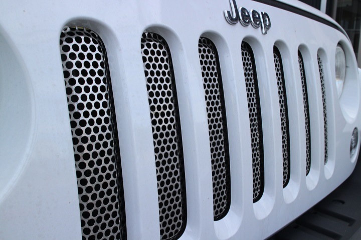 1_000000008235.jpg?1678209903