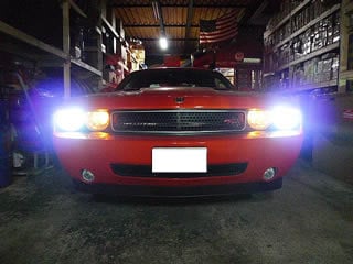 08y－ ダッジ チャレンジャー 専用設計 オリジナルHIDキット