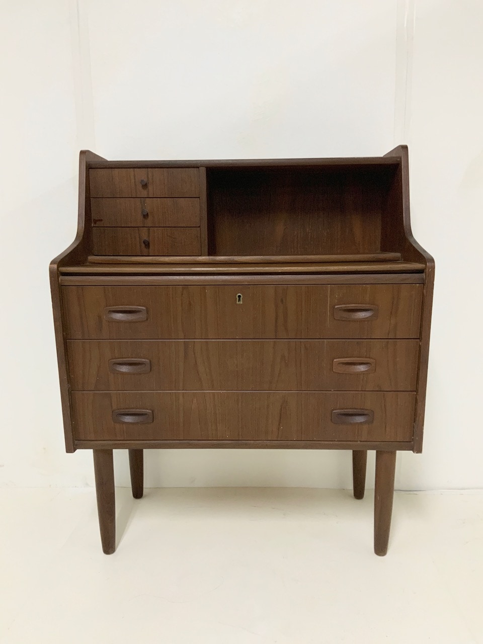 レンタル】 北欧ヴィンテージ ライティングビューロー | 湯の花