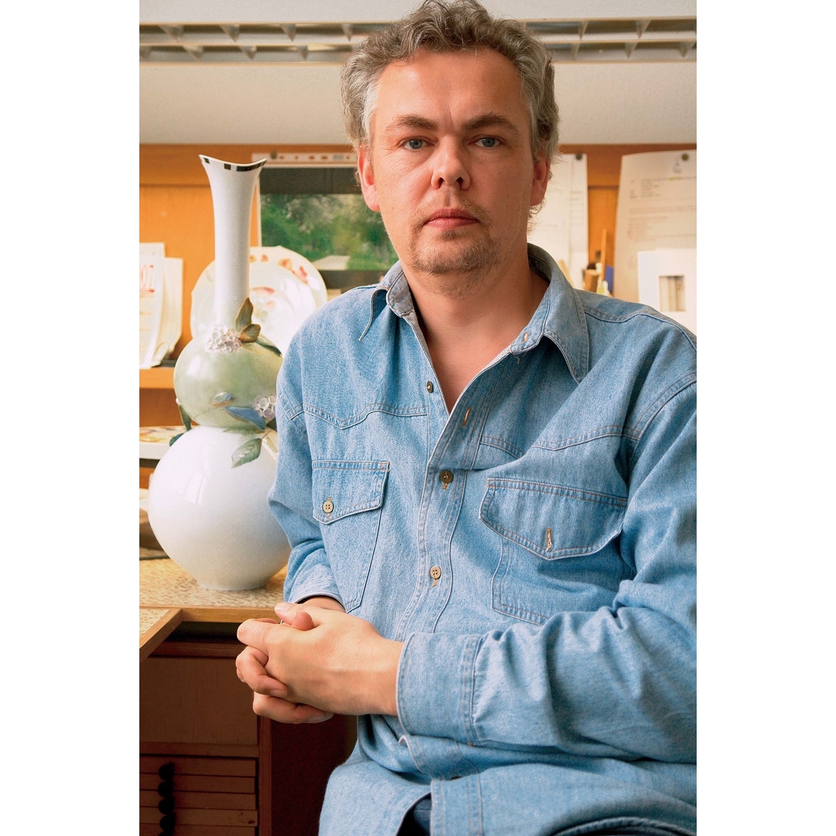 マイセン 2021年干支プレート チューバを吹く牛の音楽会 54614/76A014