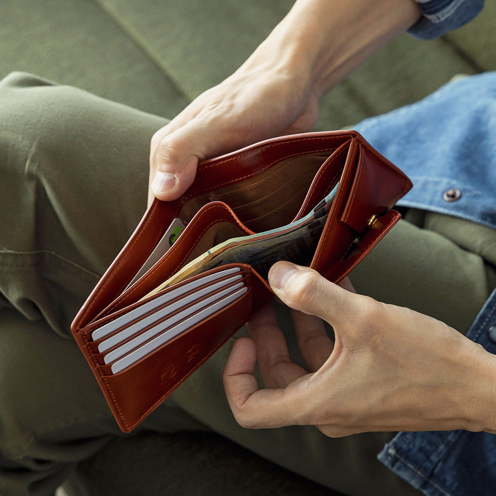 ルガトー レザー Rugato 二つ折り財布 本革 小銭入れ付き 財布