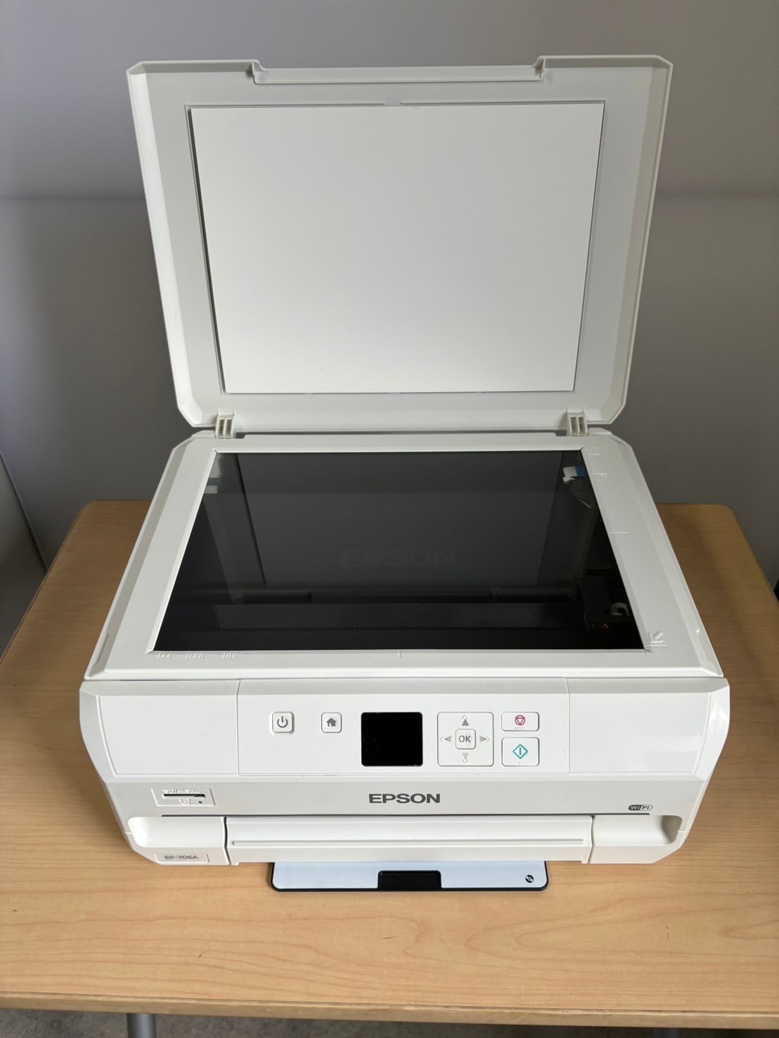 EPSON インクジェット複合機 EP-706A
