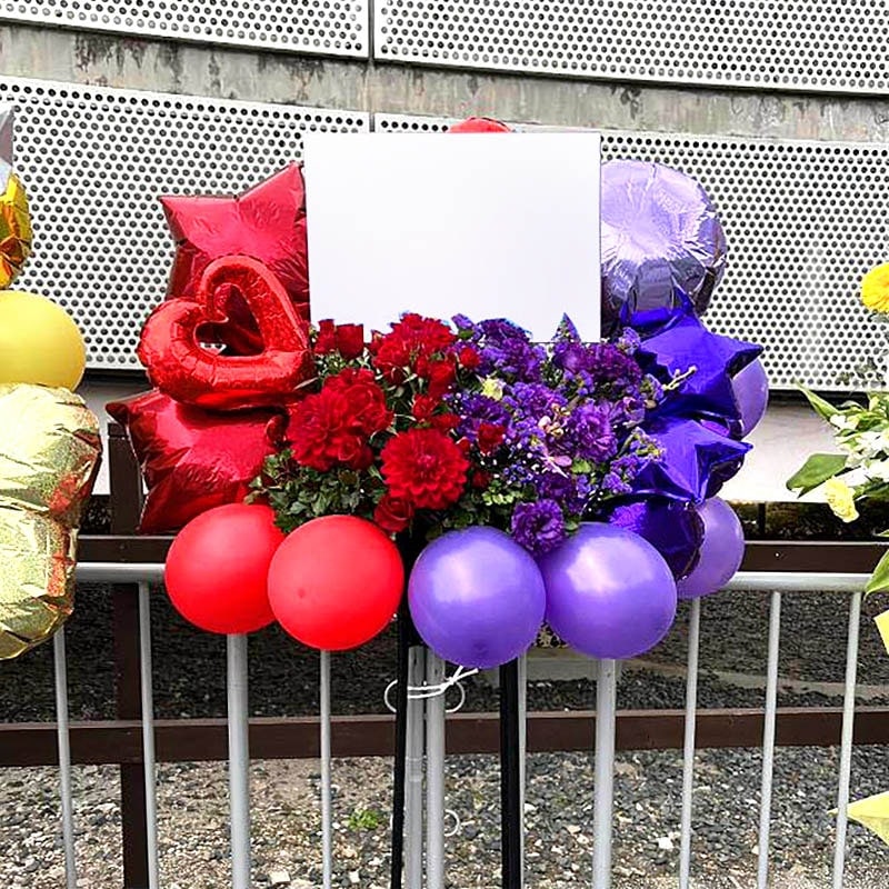 左・右】ハーフ＆ハーフ お祝いバルーンスタンド花一段 20000円