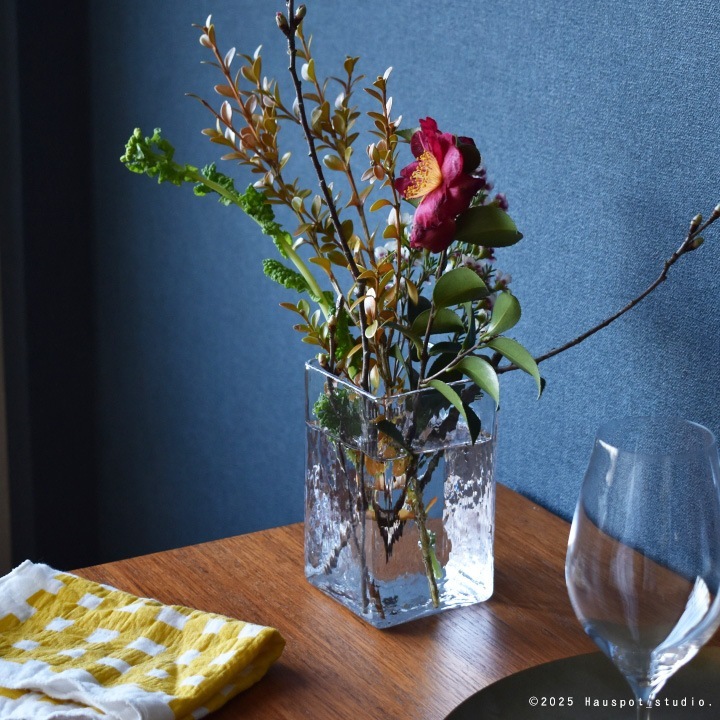 フラワーベース スクエア｜ゆらぎガラスのスクエアベース｜Lサイズ