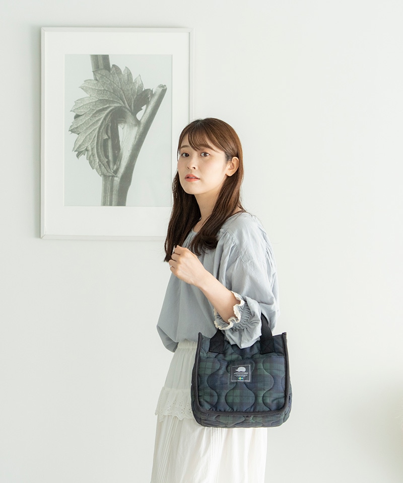 今だけお得な20%OFF】キルティングスクエアトートバッグ