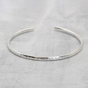 0020339SVL14 SV925製バングル 約5×6cm,幅2.8mm厚み2.3mm,内周約16cm 1