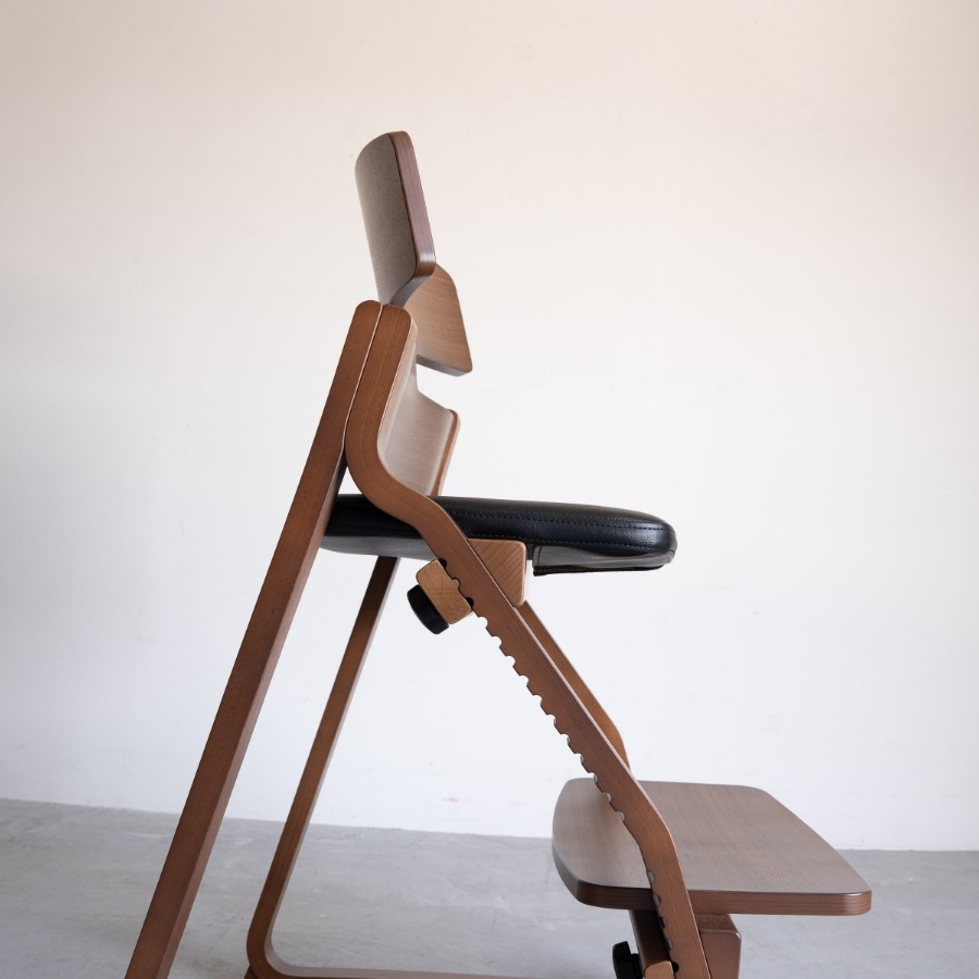 OUTLET】アップライトチェア ウォールナット | SALEアウトレット