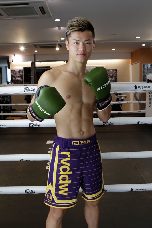 RIZINキック用グローブ | すべての商品 | ISAMI(イサミ) |格闘技 武