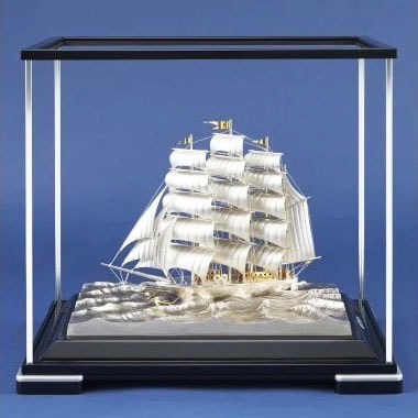 東京銀器 置物 帆前船（ソリッドケース） | 置物 | 伝統工芸品・和風
