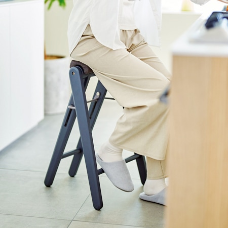 ティット】フォールディングハイスツール｜TITTO-FH｜ちょいかけに便利