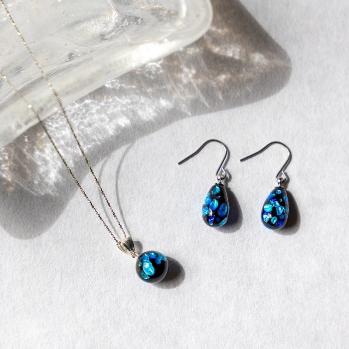 北の蛍 雫型 ピアス(ギフトボックス別売) | 北一硝子 まごころお届け便