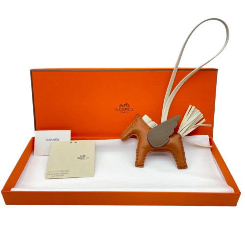 エルメス ペガサス バッグチャーム PM ゴールド/クレ/エトゥープ