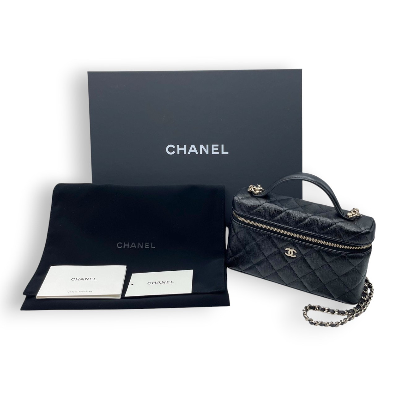 シャネル マトラッセ バニティバッグ 19 ブラック キャビアスキン