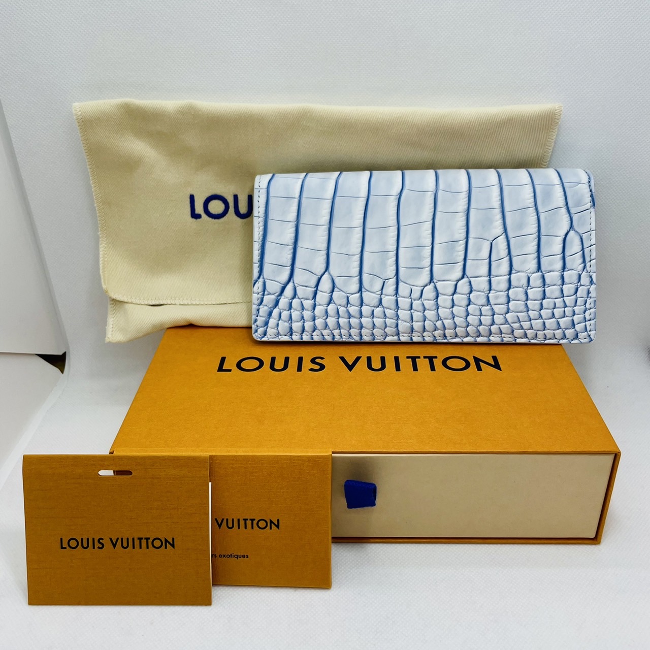 ルイヴィトン ルイヴィトン 二つ折り長財布 ウォレット サイフ