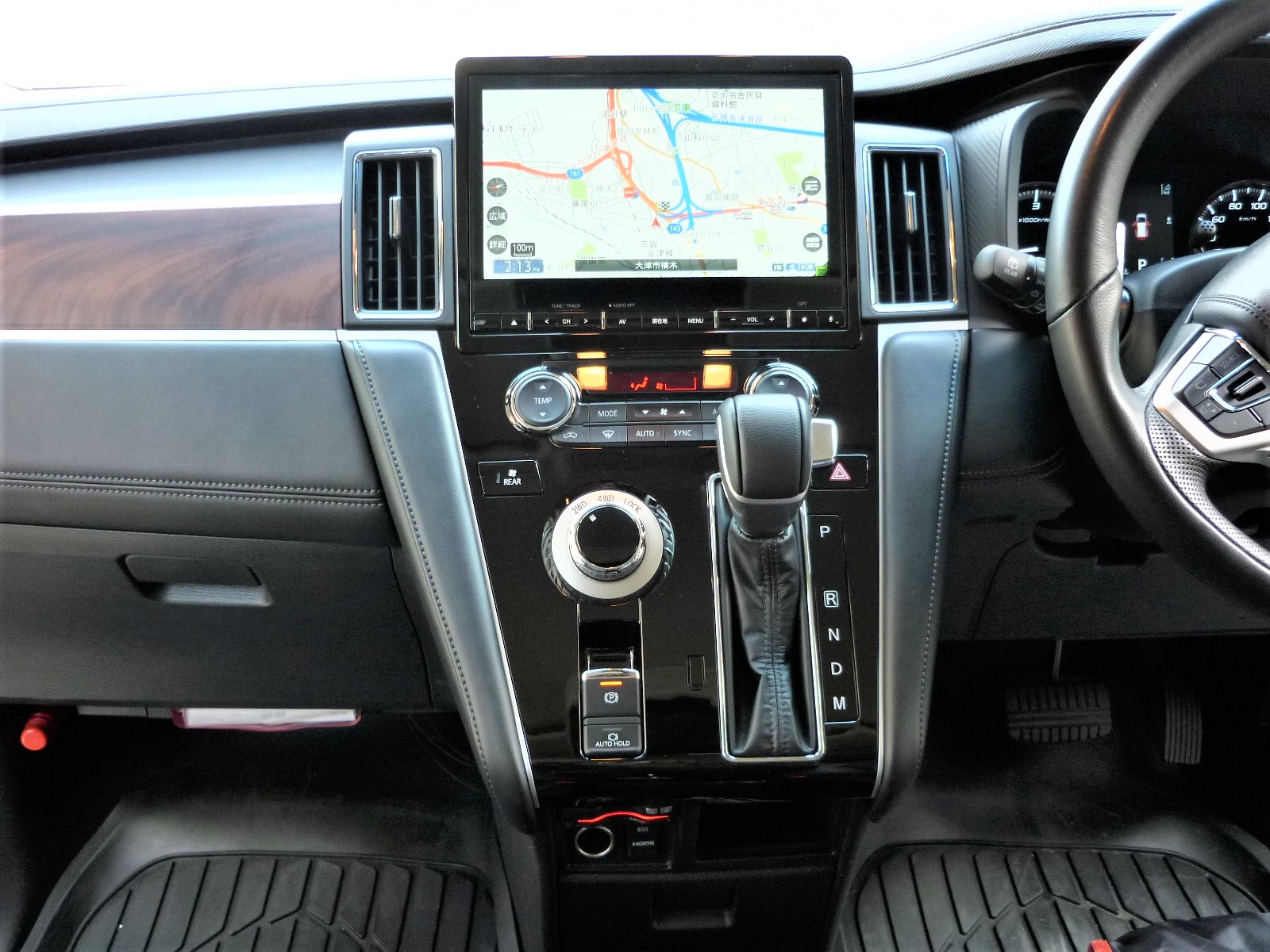 三菱デリカD:5 オリジナル10.1型ナビゲーション用 スッキリバッチリ