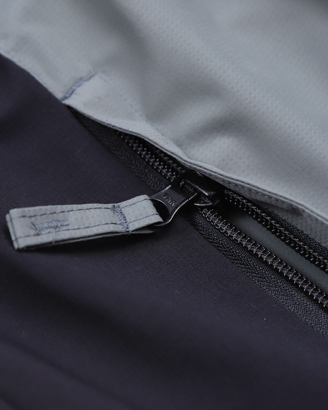 V NECK PULLOVER JACKET | ライトアウターウェア/LIGHTOUTERWEAR