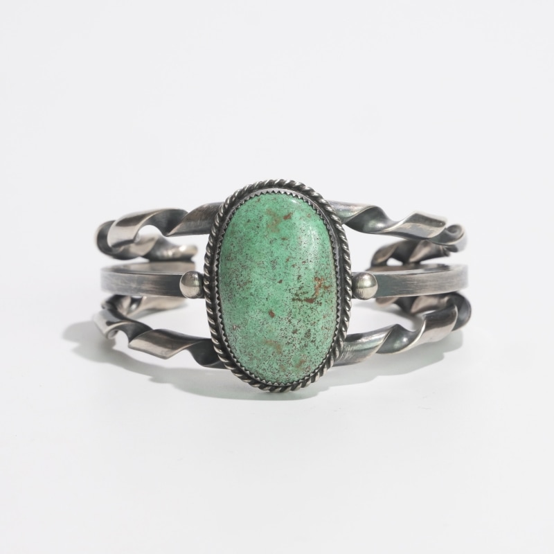 129mm ナバホ族 ターコイズマウンテン バングル｜マライカ公式通販