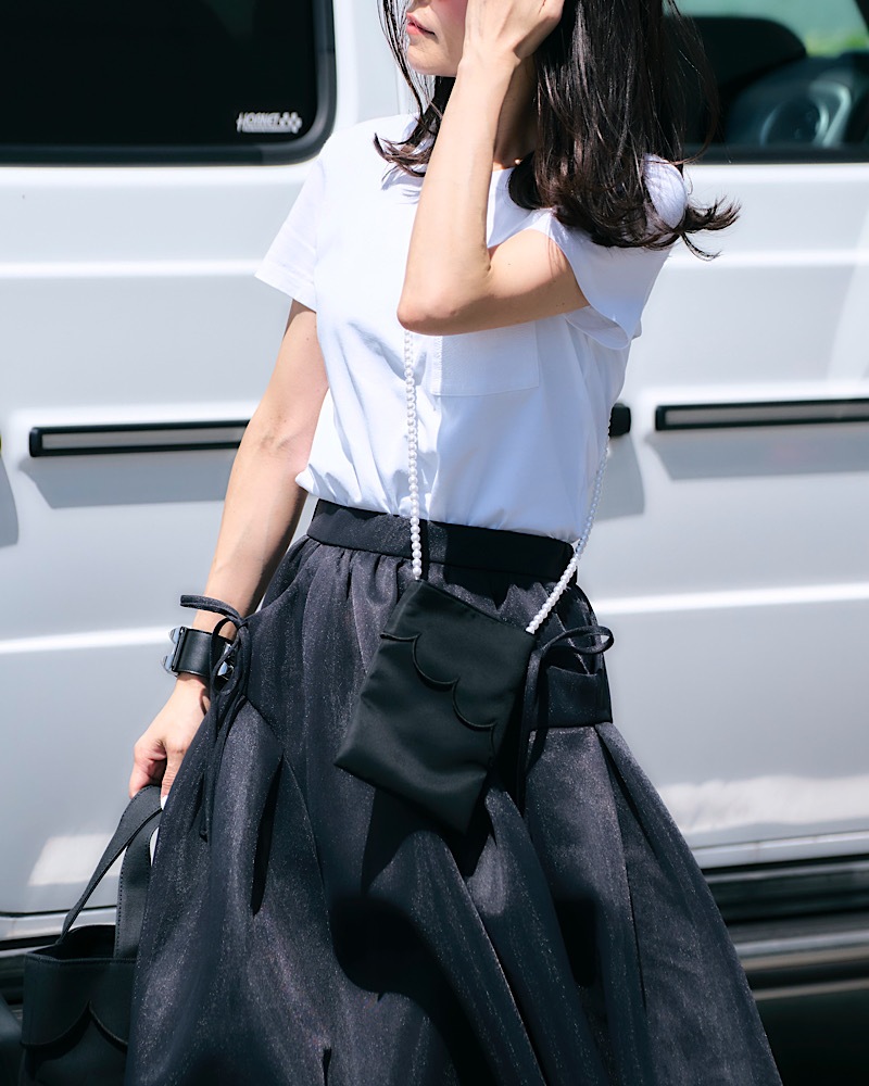 残りわずか】パールストラップフォンケース | Fashion Items