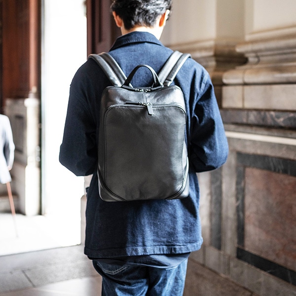 レザービジネスリュック バックパック 軽量レザー スクエア 四角い
