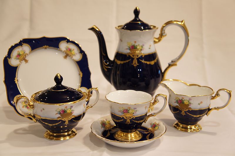 大倉陶園 エンブレスローズ 23ピースティーセット | いっぴん | | 食器