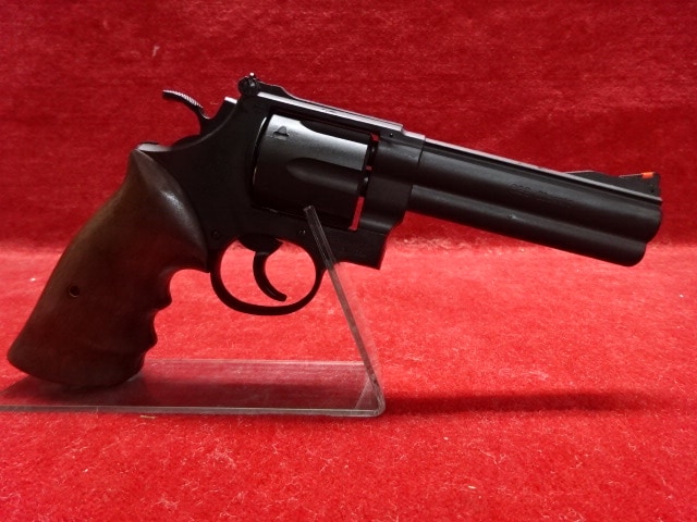 マルシン・S&W M629クラシック.44マグナム HW ブラック 木製グリップ