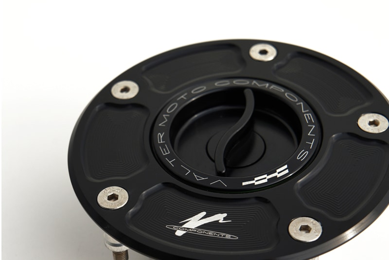 Valter Moto (バルターモト）タンクキャップ SUZUKI GSR600/400 (06-12