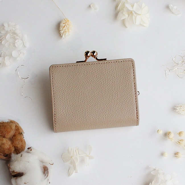 1_000000000269.jpg?1678209908