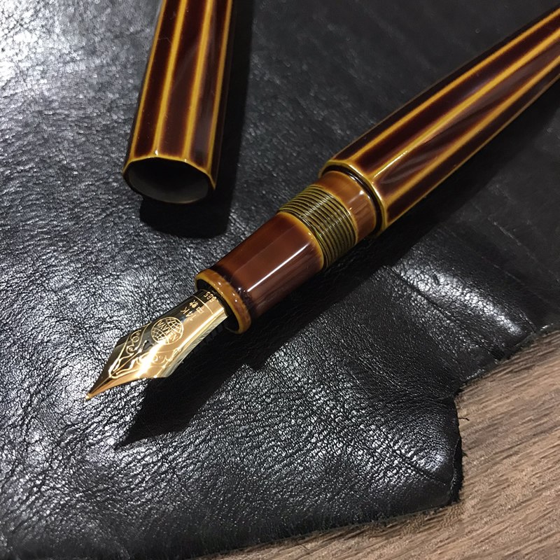 中屋万年筆 ナガサワ特別カラー 十角 シガー 朽葉溜 14K 漆塗り