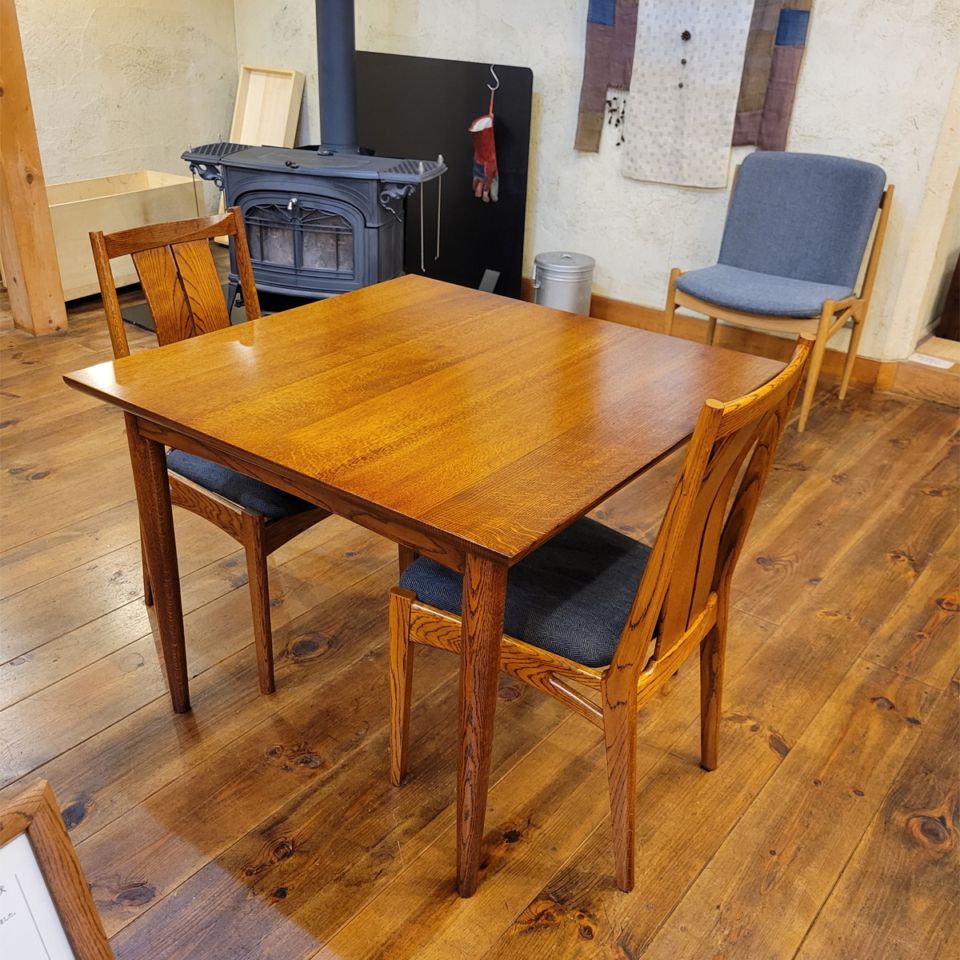 Swallowテーブル 幅160（サイズ変更可）×奥行90×高さ70cm｜オーク