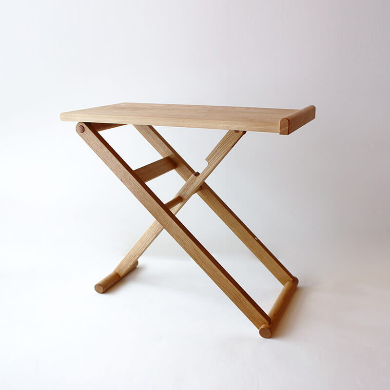 折りたたみサイドテーブル コンパクトに折りたためる、和洋を問わない