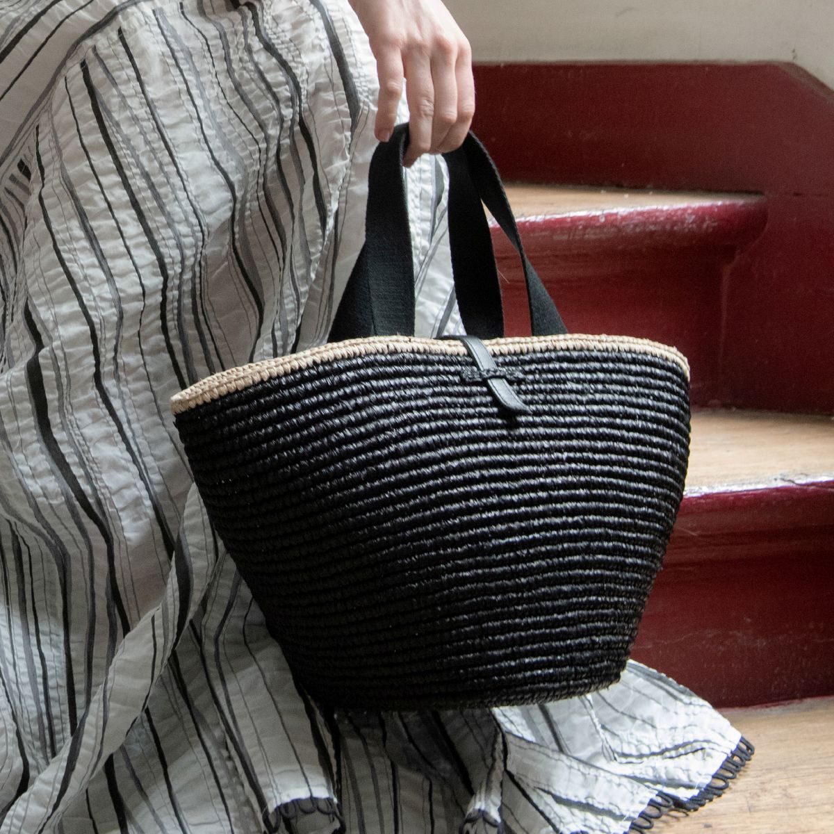 MAISON N.H PARIS[メゾンエヌアッシュパリ]CARLA-NOIR[バッグ]ブラック