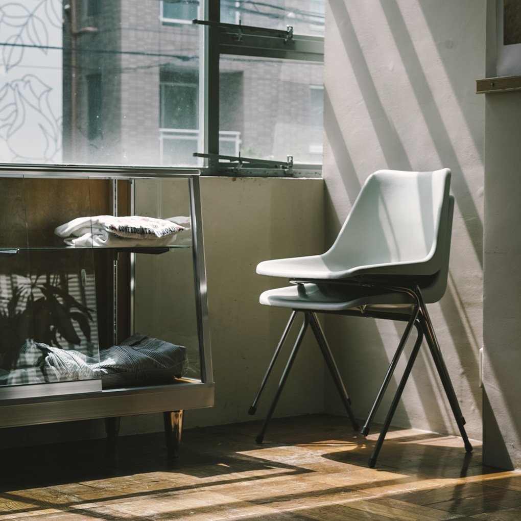 ROBIN DAY POLYSIDE CHAIR / Dark Grey Frame | Metal Products,Chair