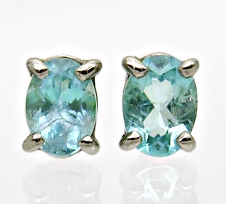 パライバトルマリン ピアス 0.15ct/2 Pt クリーン 淡い緑青