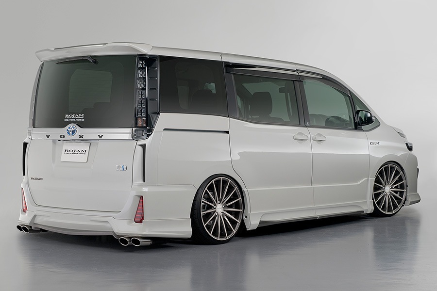 ヴォクシー・ノア 80系 ハイブリッド DTMエキゾーストシステム 4本出し