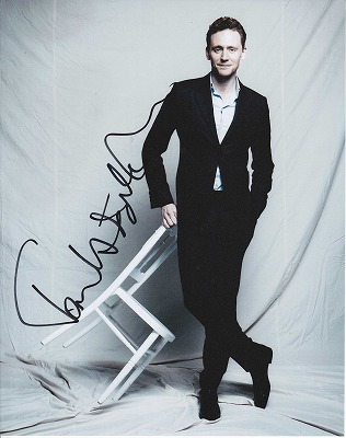 トム・ヒドルストン 直筆オートグラフ | オートグラフ（直筆サイン