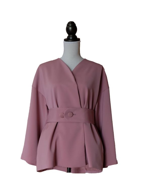 ベルト付きノーカラージャケット/グレイッシュピンク | Outer | SAISA