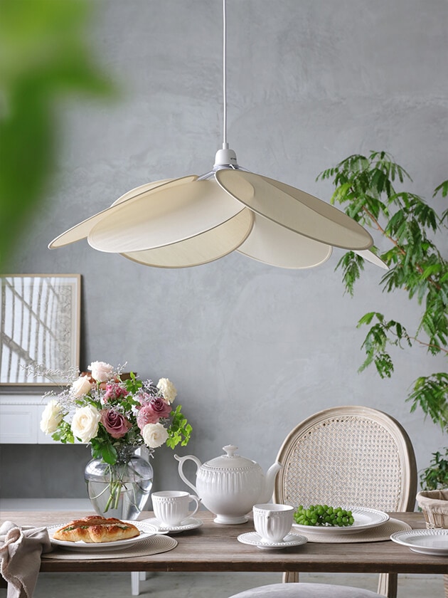 Opjet ParisペタルシェードランプEVASIONホワイトL- サラグレース-