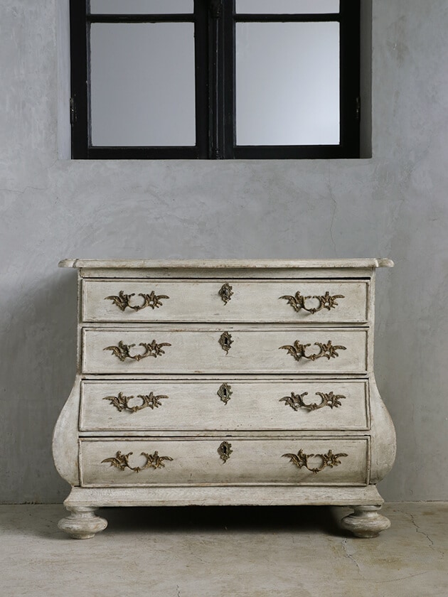 ダッチチェスト1800年 - サラグレース