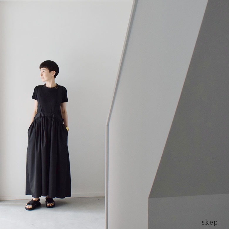 ギャザージャンパースカート：黒 | ボトムス | skep