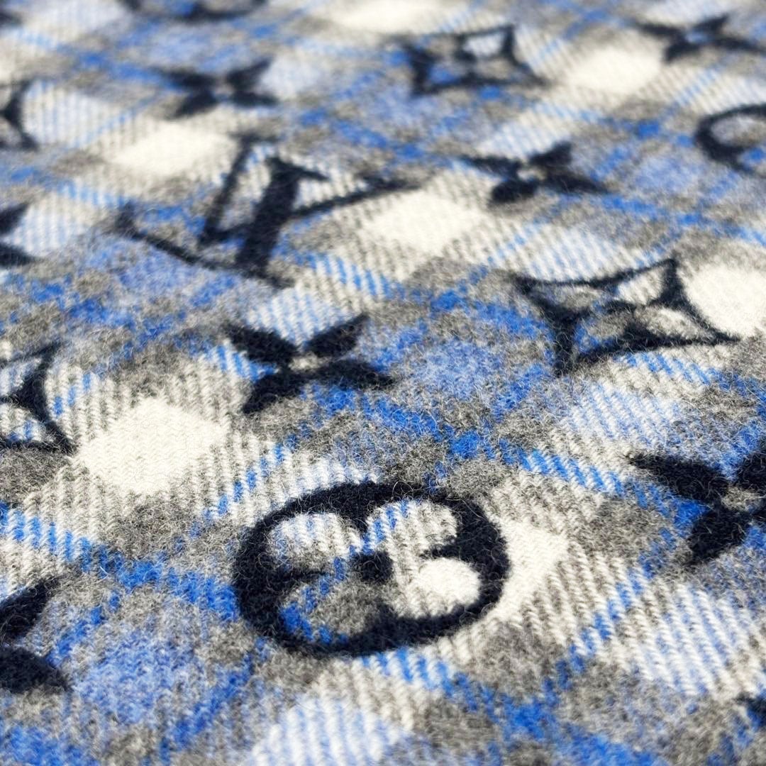 LOUIS VUITTON ルイヴィトン マフラー・モノグラムグラディエント